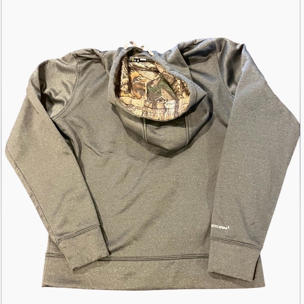 WOMENS UNDER ARMOUR HOODIE SIZE MEDIUM GRAY/CAMO COLOR - Picture 3 of 3